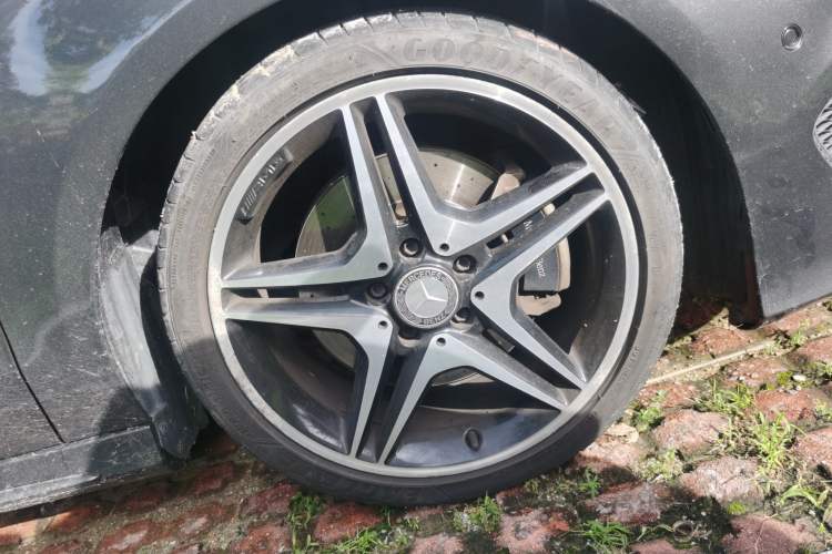 Used Mercedes-Benz CLA 2014 CLA 260 4MATIC Right Front Wheel Hub