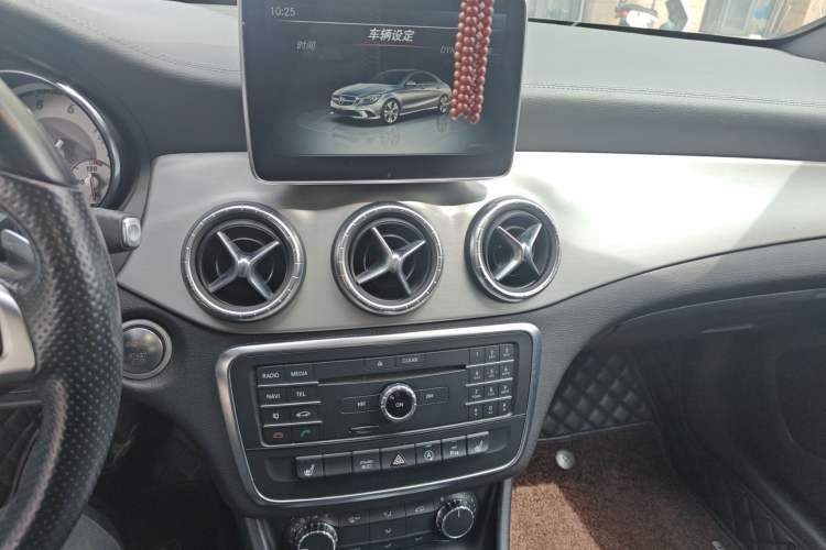 Used Mercedes-Benz CLA 2014 CLA 260 4MATIC Audio And AC Panel