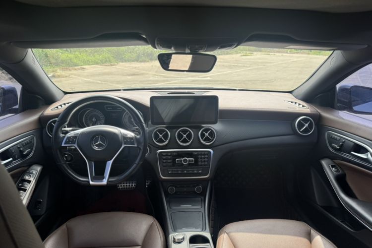 Used Mercedes-Benz CLA 2014 CLA 260 4MATIC Interior 2