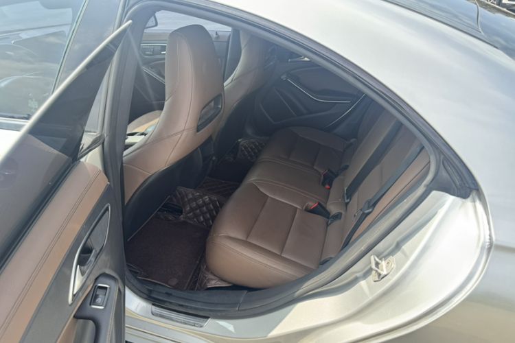 Used Mercedes-Benz CLA 2014 CLA 260 4MATIC Interior 3