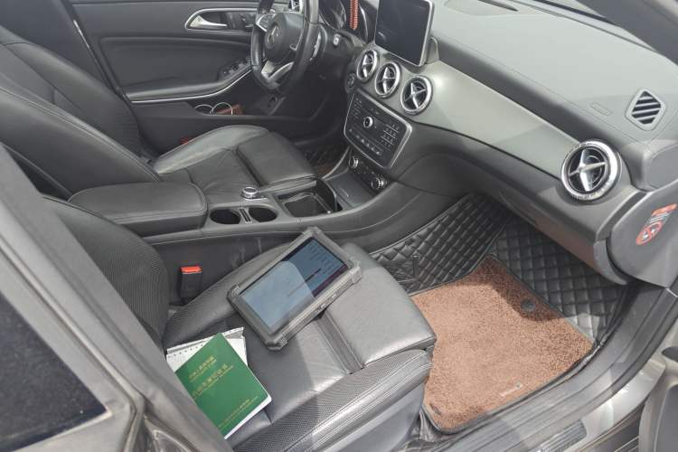 Used Mercedes-Benz CLA 2014 CLA 260 4MATIC Right Front Seat