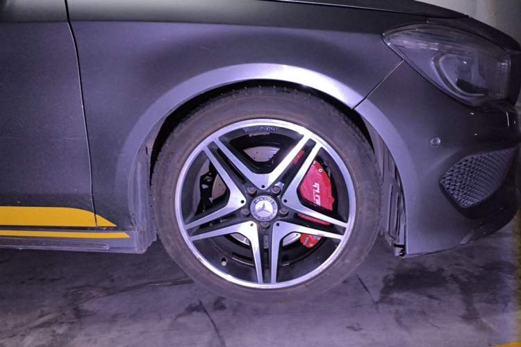 Used Mercedes-Benz CLA 2014 CLA 260 4MATIC Right Front Wheel Hub