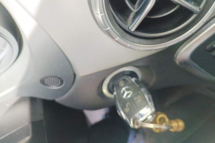 Used Mercedes-Benz CLA 2014 CLA 260 4MATIC Vehicle Key