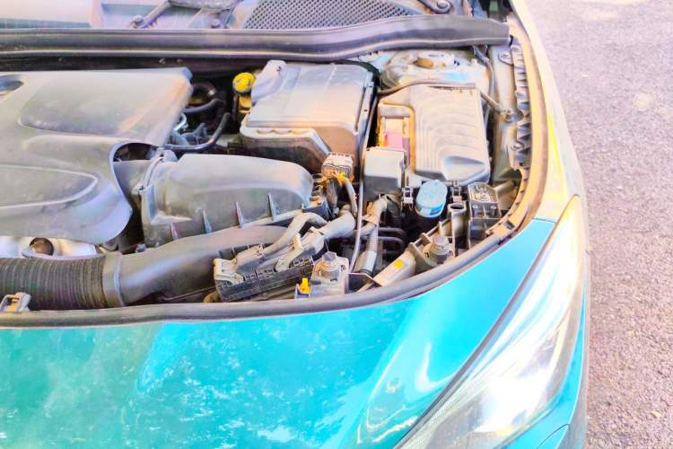 Used Mercedes-Benz CLA 2014 CLA 260 4MATIC Engine Bay Left