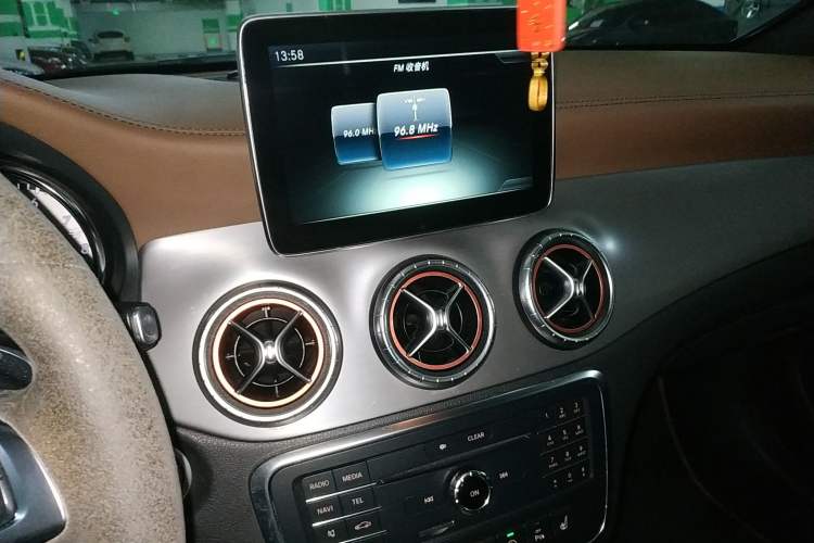 Used Mercedes-Benz CLA 2014 CLA 260 4MATIC Audio And AC Panel