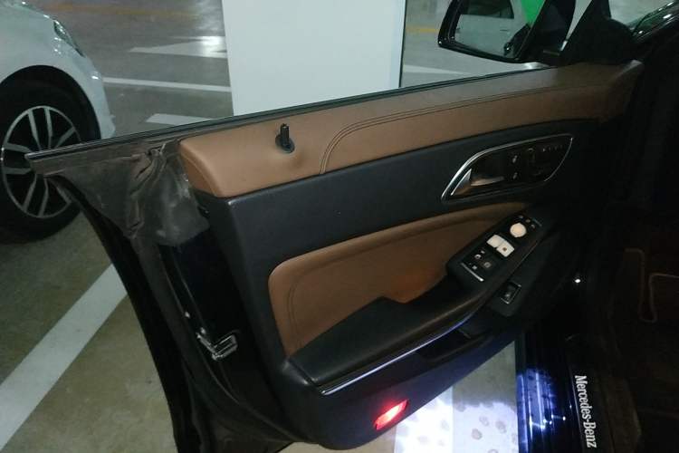 Used Mercedes-Benz CLA 2014 CLA 260 4MATIC Interior 7