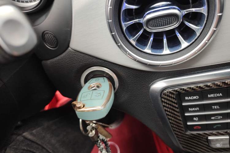 Used Mercedes-Benz CLA 2014 CLA 260 4MATIC Vehicle Key