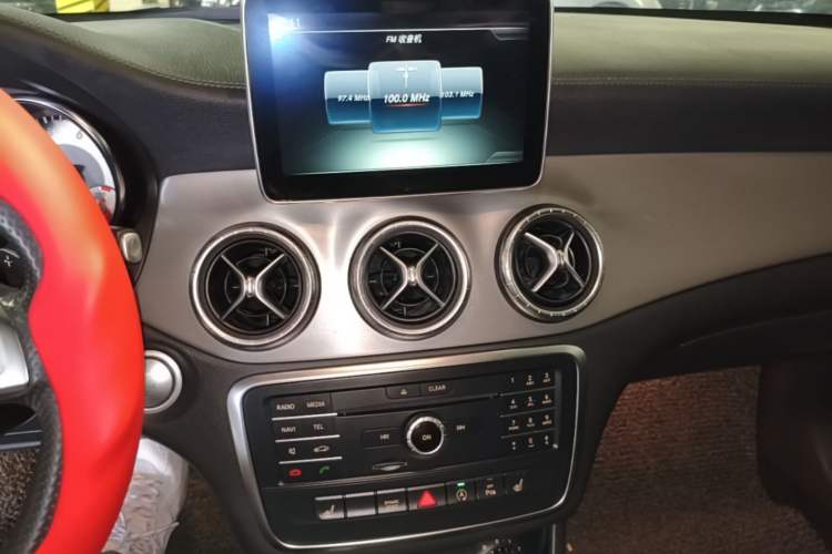 Used Mercedes-Benz CLA 2014 CLA 260 4MATIC Audio And AC Panel