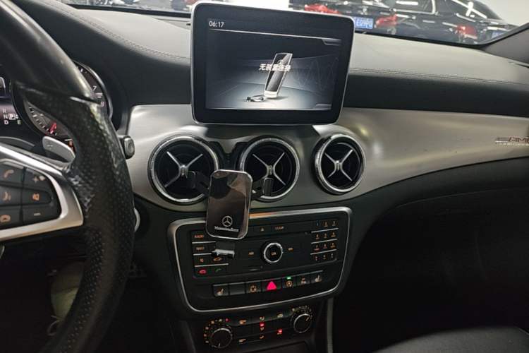 Used Mercedes-Benz CLA 2014 CLA 260 4MATIC Audio And AC Panel