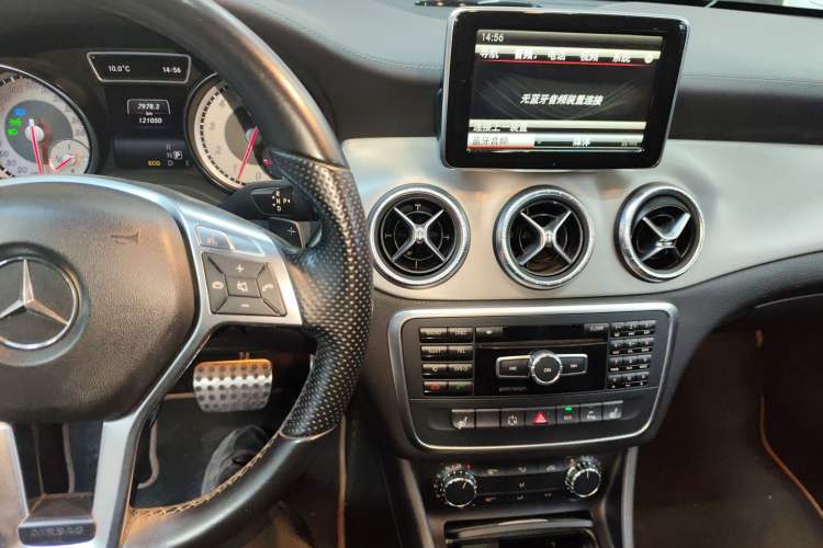 Used Mercedes-Benz CLA 2014 CLA 260 4MATIC Audio And AC Panel