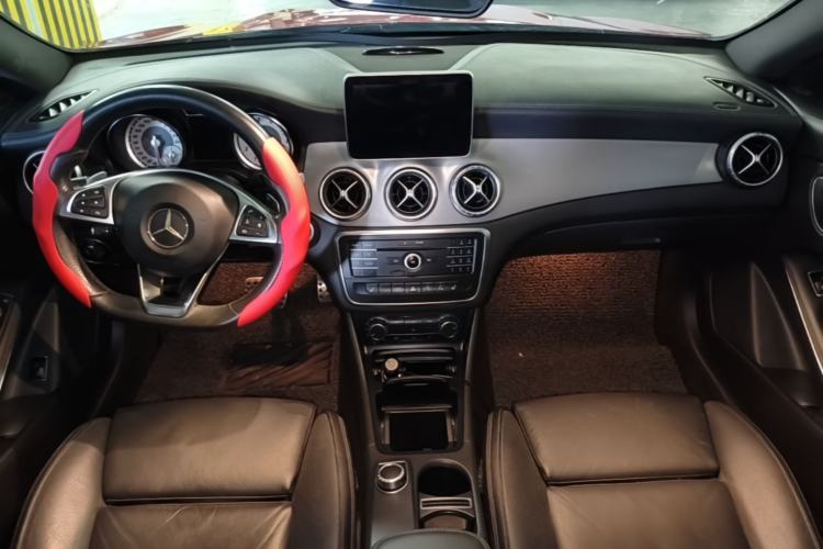 Used Mercedes-Benz CLA 2014 CLA 260 4MATIC Center Console
