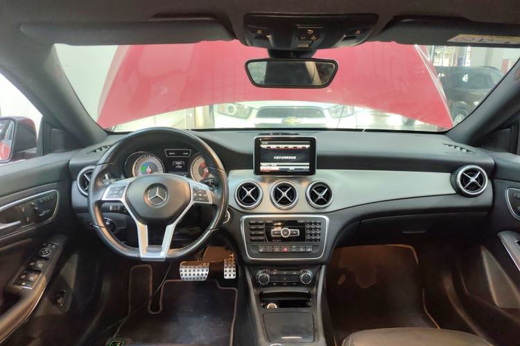 Used Mercedes-Benz CLA 2014 CLA 260 4MATIC Center Console