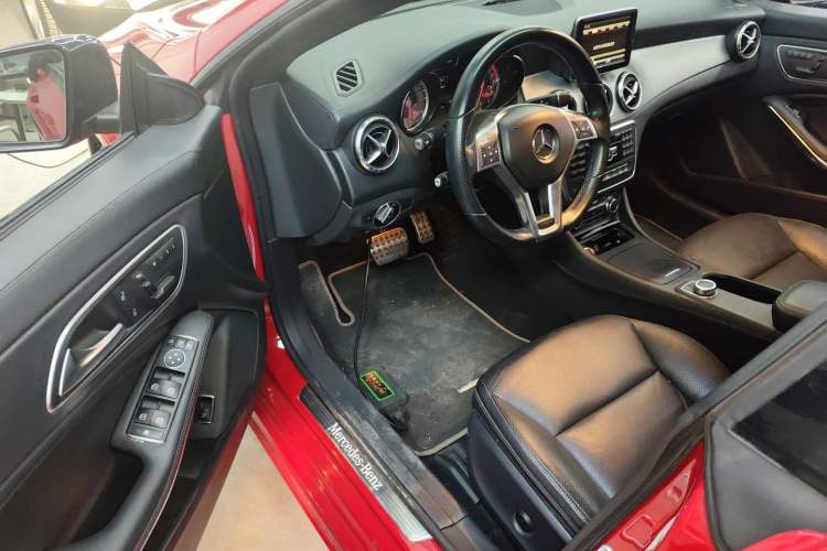 Used Mercedes-Benz CLA 2014 CLA 260 4MATIC Driver Seat