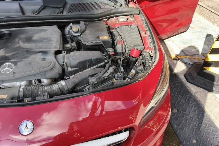 Used Mercedes-Benz CLA 2014 CLA 260 4MATIC Engine Bay Left