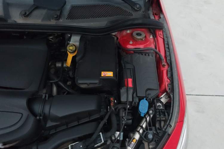 Used Mercedes-Benz CLA 2014 CLA 260 4MATIC Engine Bay Left