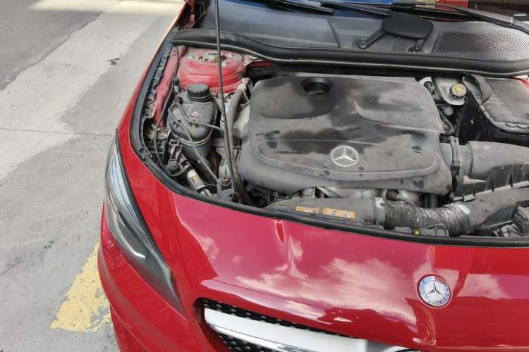Used Mercedes-Benz CLA 2014 CLA 260 4MATIC Engine Bay Right