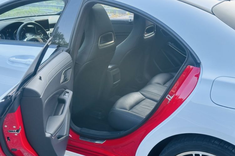 Used Mercedes-Benz CLA 2014 CLA 260 4MATIC Exterior 2
