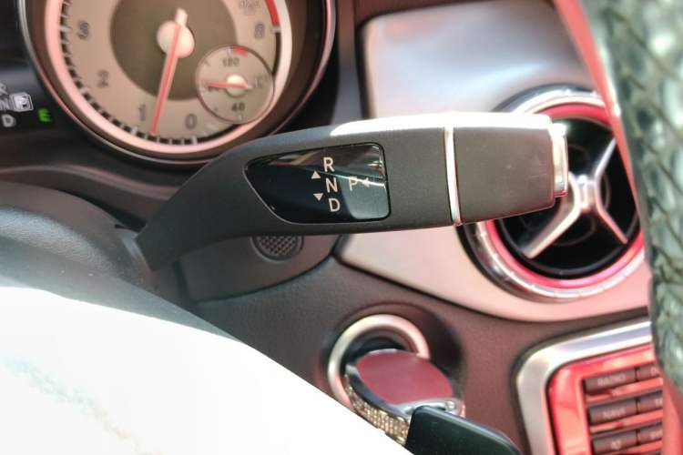 Used Mercedes-Benz CLA 2014 CLA 260 4MATIC Gear Lever