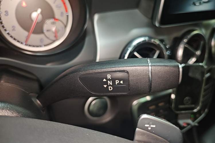 Used Mercedes-Benz CLA 2014 CLA 260 4MATIC Gear Lever
