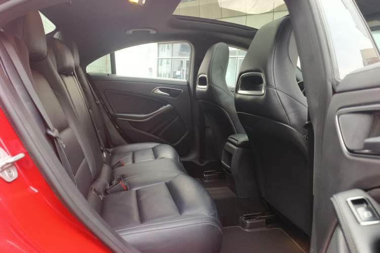 Used Mercedes-Benz CLA 2014 CLA 260 4MATIC Interior 2