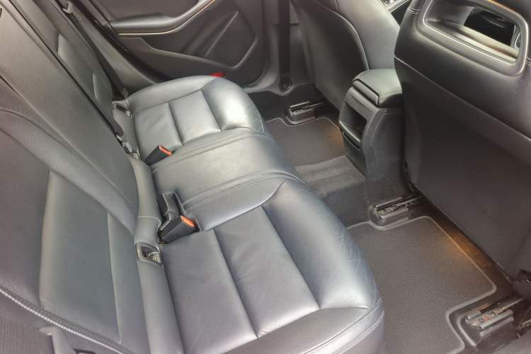 Used Mercedes-Benz CLA 2014 CLA 260 4MATIC Interior 3