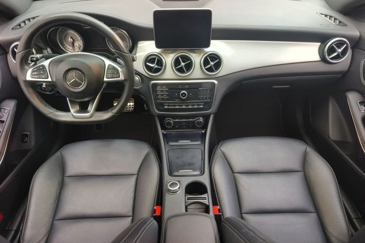 Used Mercedes-Benz CLA 2014 CLA 260 4MATIC Interior 4