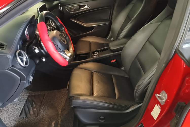 Used Mercedes-Benz CLA 2014 CLA 260 4MATIC Left Front Seat