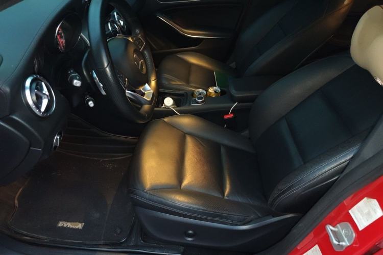 Used Mercedes-Benz CLA 2014 CLA 260 4MATIC Left Front Seat