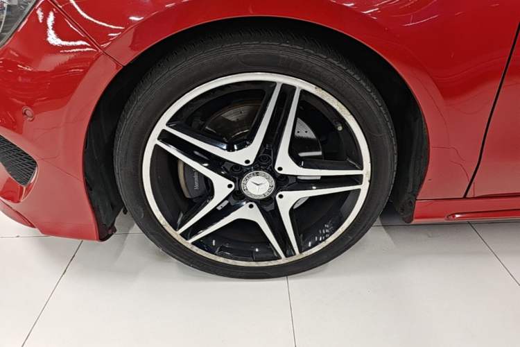 Used Mercedes-Benz CLA 2014 CLA 260 4MATIC Left Front Wheel Hub