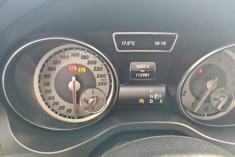 Used Mercedes-Benz CLA 2014 CLA 260 4MATIC Odometer Close Up