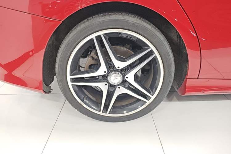 Used Mercedes-Benz CLA 2014 CLA 260 4MATIC Right Rear Wheel Hub