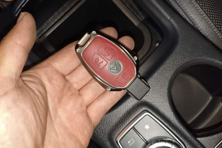 Used Mercedes-Benz CLA 2014 CLA 260 4MATIC Vehicle Key