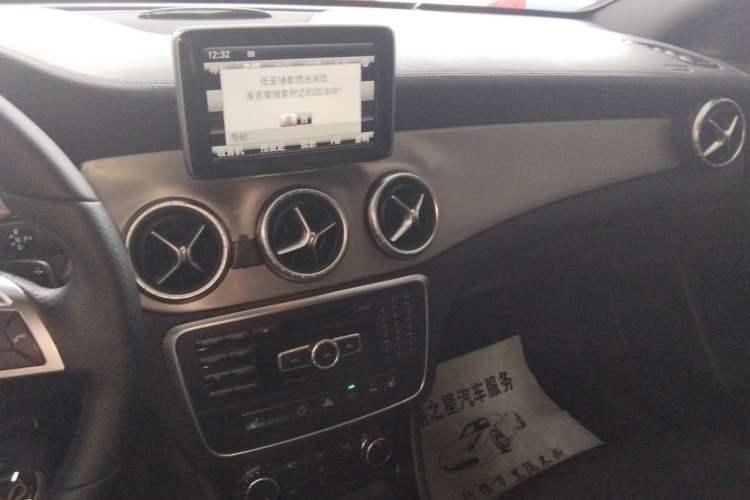 Used Mercedes-Benz CLA 2014 CLA 260 4MATIC Audio And AC Panel