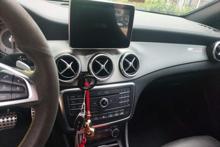 Used Mercedes-Benz CLA 2014 CLA 260 4MATIC Audio And AC Panel