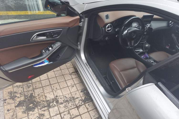 Used Mercedes-Benz CLA 2014 CLA 260 4MATIC Driver Seat