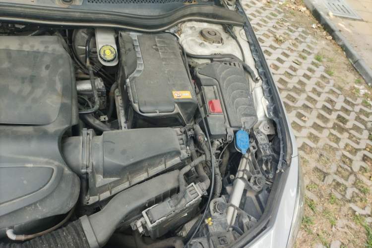 Used Mercedes-Benz CLA 2014 CLA 260 4MATIC Engine Bay Left