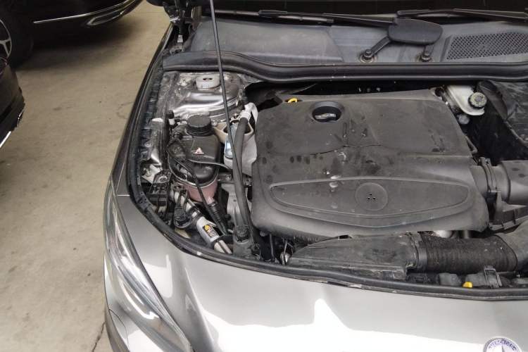 Used Mercedes-Benz CLA 2014 CLA 260 4MATIC Engine Bay Right