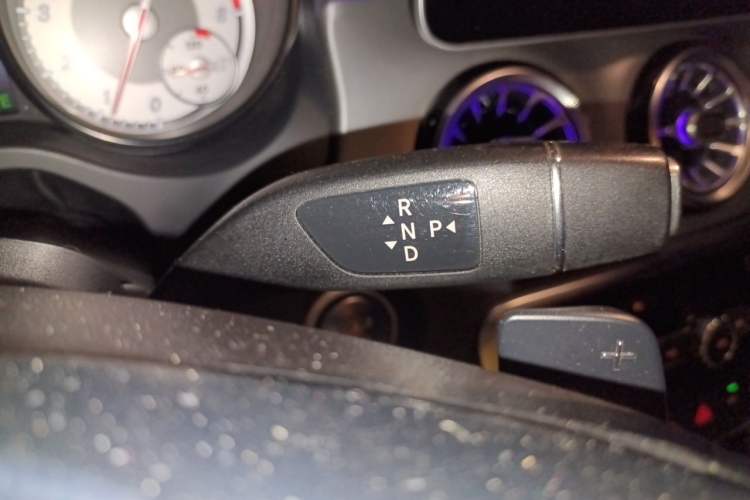Used Mercedes-Benz CLA 2014 CLA 260 4MATIC Gear Lever
