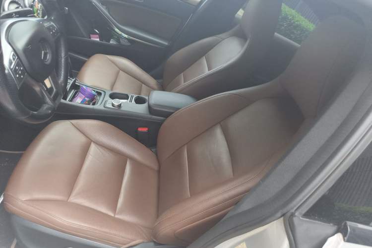 Used Mercedes-Benz CLA 2014 CLA 260 4MATIC Left Front Seat