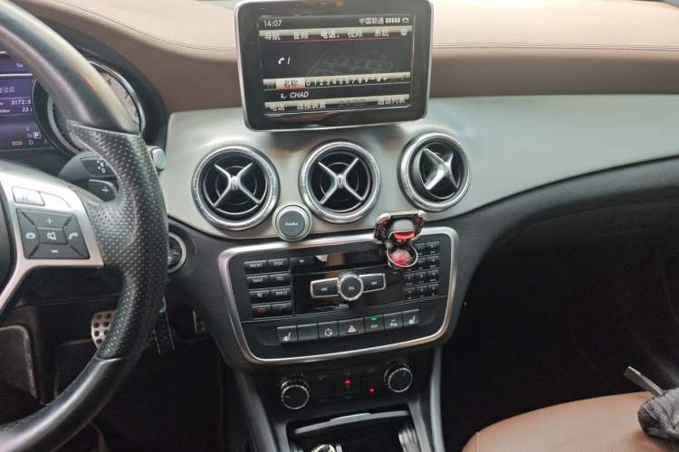Used Mercedes-Benz CLA 2014 CLA 260 4MATIC Audio And AC Panel