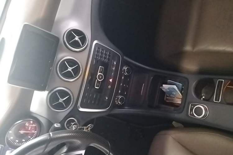 Used Mercedes-Benz CLA 2014 CLA 260 4MATIC Audio And AC Panel