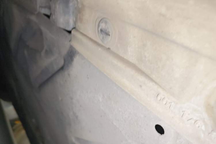Used Mercedes-Benz CLA 2014 CLA 260 4MATIC Chassis Rear Left