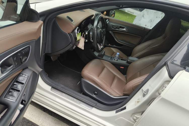 Used Mercedes-Benz CLA 2014 CLA 260 4MATIC Driver Seat