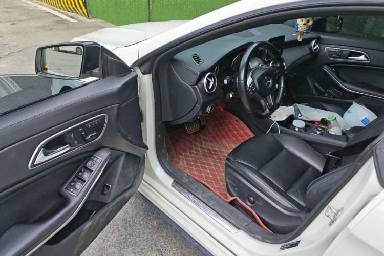 Used Mercedes-Benz CLA 2014 CLA 260 4MATIC Driver Seat