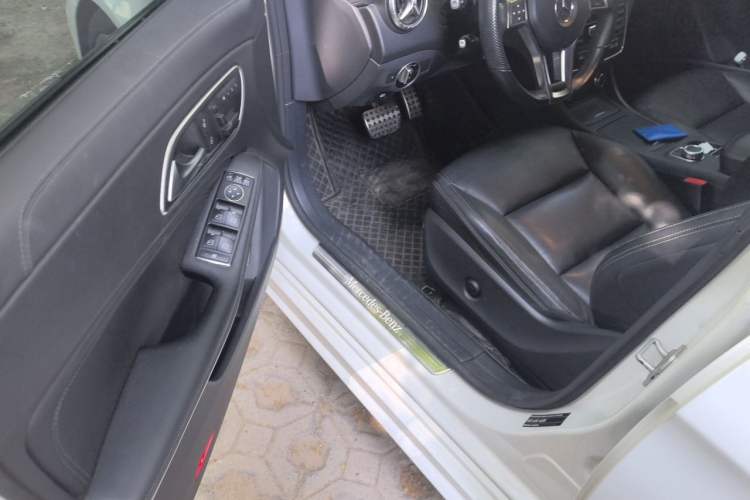 Used Mercedes-Benz CLA 2014 CLA 260 4MATIC Driver Seat