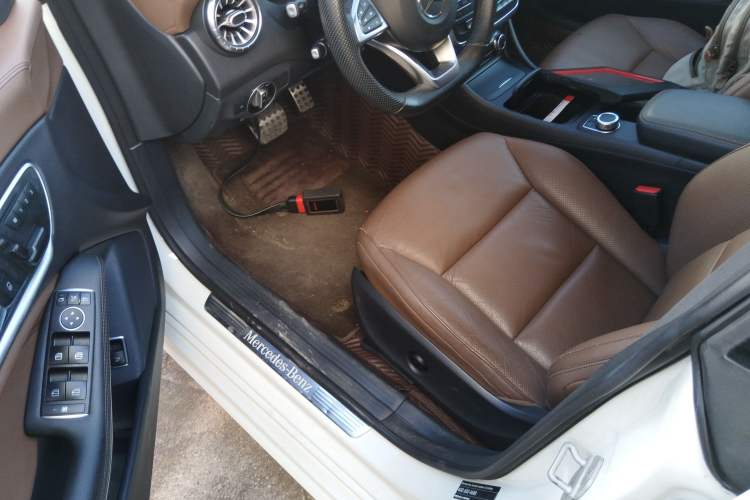 Used Mercedes-Benz CLA 2014 CLA 260 4MATIC Driver Seat