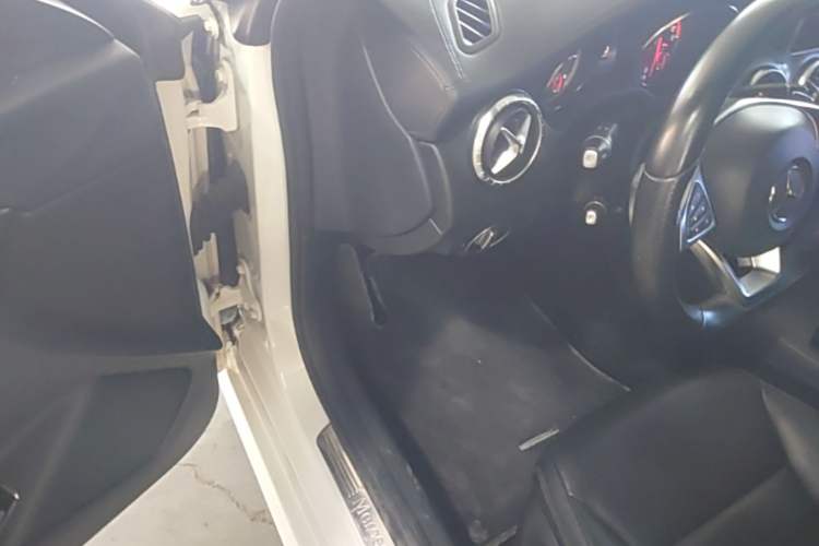 Used Mercedes-Benz CLA 2014 CLA 260 4MATIC Driver Seat