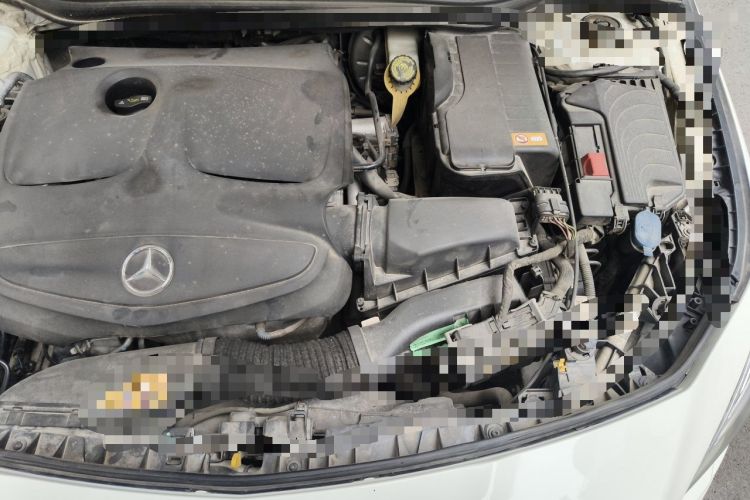 Used Mercedes-Benz CLA 2014 CLA 260 4MATIC Engine Bay Left