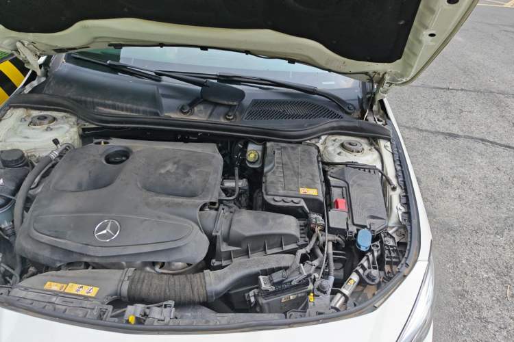 Used Mercedes-Benz CLA 2014 CLA 260 4MATIC Engine Bay Left