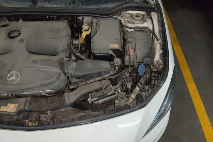 Used Mercedes-Benz CLA 2014 CLA 260 4MATIC Engine Bay Left